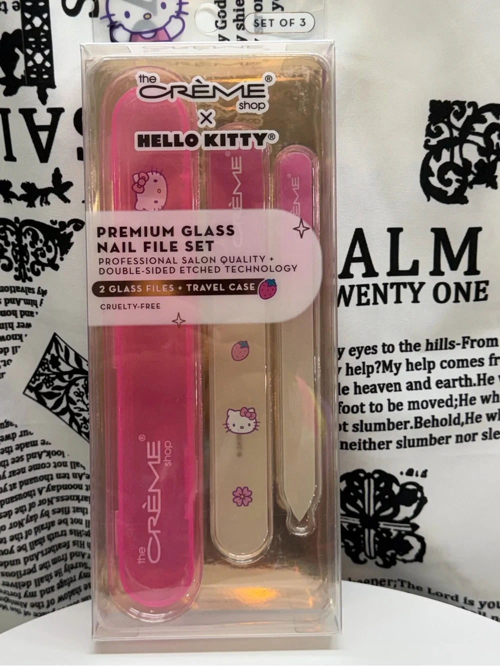 New x Hello Kitty Pink Premium Glass Nail File Set & Pink Bath Bomb